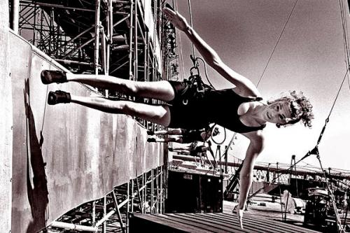 Fotografia de Fran Berbel - Galeria Fotografica: F. Berbel , Retrato - Foto: corriendo por la pared