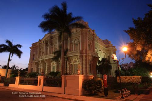 Fotografia de Gliserio - Galeria Fotografica: Merida Yucatn - Foto: Palacio Cantn