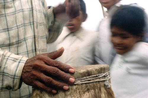 Fotografia de Amadeo Velazquez - Galeria Fotografica: Pueblo indigena Enxet-Paraguay - Foto: Baile2