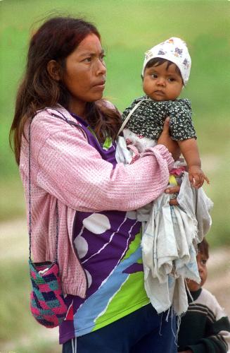 Fotografías mas votadas » Autor: Amadeo Velazquez - Galería: Pueblo indigena Enxet-Paraguay - Fotografía: madre