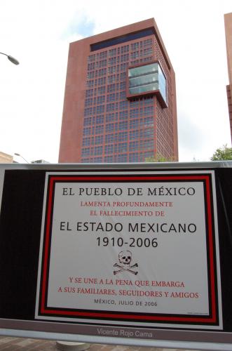 Fotografia de Juls - Galeria Fotografica: A CONTAR LOS VOTOS! - Foto: EL FALLECIMIENTO DEL ESTADO MEXICANO