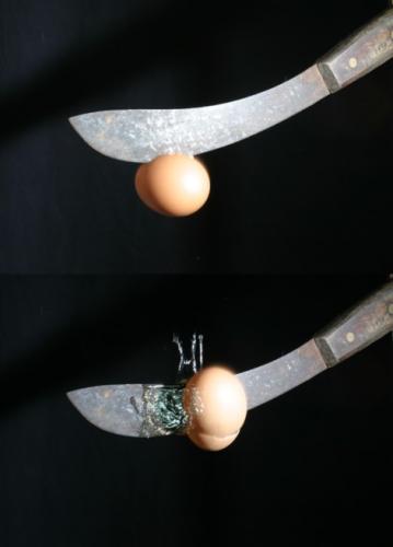 Fotografia de Sin Nombre - Galeria Fotografica: alta velocidad - Foto: cuchillo que corta en el aire