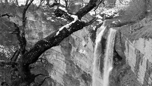 Fotografia de Sin Nombre - Galeria Fotografica: blanco y negro - Foto: cascada de gujuli