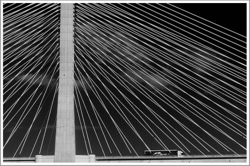 Fotografia de JORGE JACINTO - Galeria Fotografica: ARQUITECTURA - Foto: LINHAS