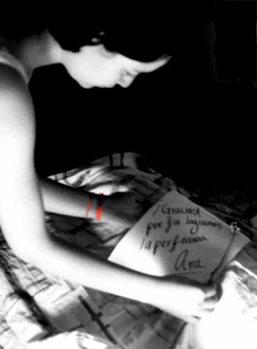 Fotografia de Tania - Galeria Fotografica: ANA continuacion - Foto: y tan solo me dejas una carta