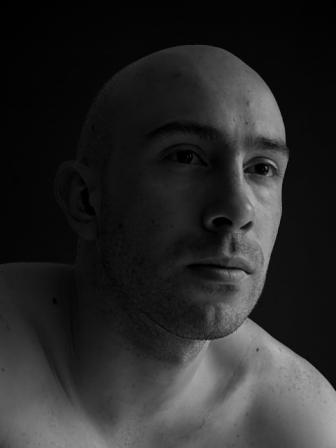 Fotografia de Roberto Garca - Galeria Fotografica: Desnudos - Foto: Estudio en BN 1