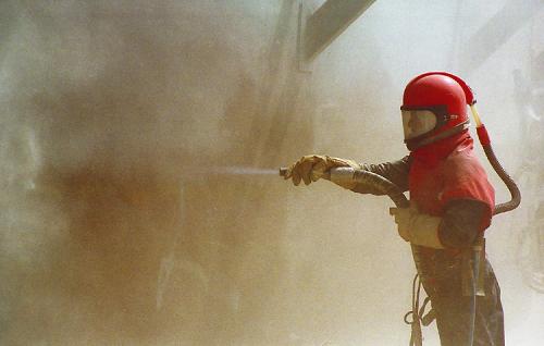 Fotografia de Jos Luis Lorenzo - Galeria Fotografica: Industria - Foto: bombardeo de arena