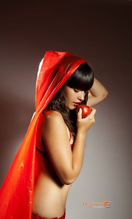 Fotografia de foto aguirre - Galeria Fotografica: chicas calendario 2013 - Foto: 