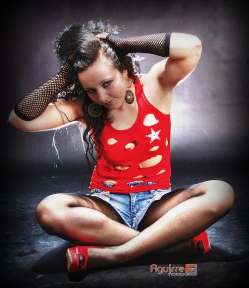 Fotografia de foto aguirre - Galeria Fotografica: chicas calendario 2013 - Foto: Paulina