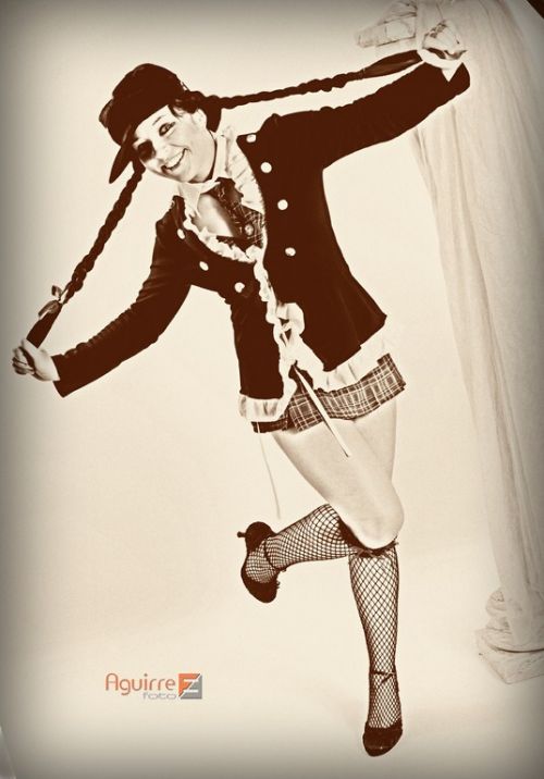 Fotografia de foto aguirre - Galeria Fotografica: chicas calendario 2013 - Foto: 