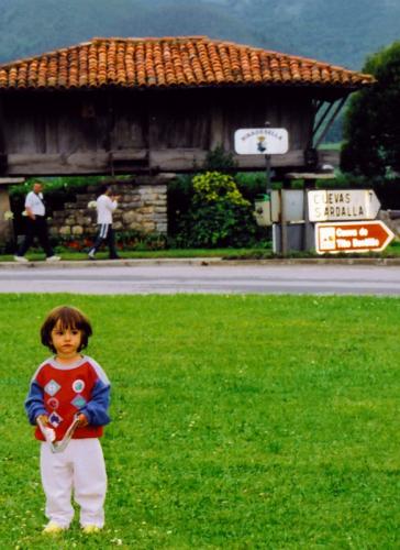 Fotografia de Pedro E. Marn Torres - Galeria Fotografica: Sara - Foto: quieta