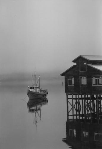 Fotografia de Hector Yaez Linnebrink - Galeria Fotografica: paisajes y gentes de chiloe - Foto: restaurant Palafitos