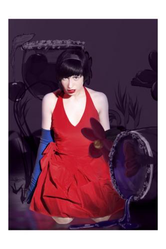 Fotografia de MISSOMMI - Galeria Fotografica: Moda - Foto: Alicia en el pas de cocteles/Rojo