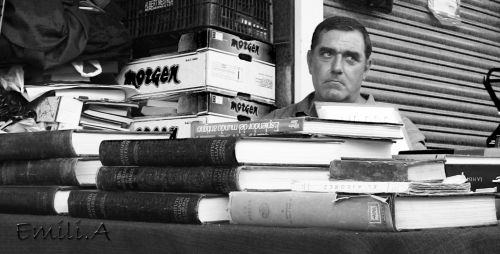 Fotografia de Emili.A - Galeria Fotografica: Instantes robados - Foto: Librero