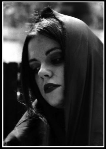 Fotografia de TaYs - Galeria Fotografica: Retratos - Foto: Oscuridad virginal