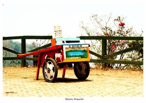 Fotografia de Nelson Jhannye Aramb - Galeria Fotografica: Momentos - Foto: Vendedor ausente