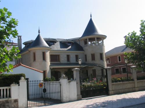 Fotografia de lanas - Galeria Fotografica: lugares de espaa - Foto: casa de laredo