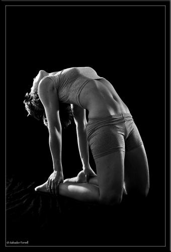 Fotografia de Salvador Fornell - Galeria Fotografica: Asanas - Foto: Ustrasana