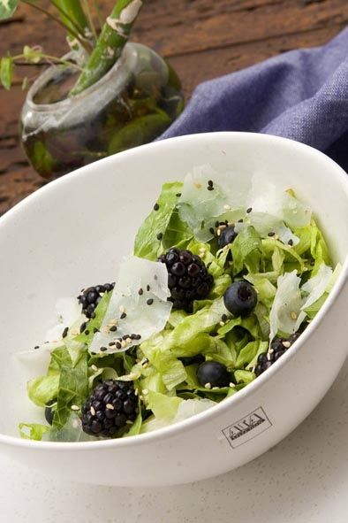 Fotografia de Grace Cifuentes - Galeria Fotografica: TALLER DE INICIACION A LA FOTOGRAFIA GASTRONOMICA - Foto: Ensalada de Blue berries