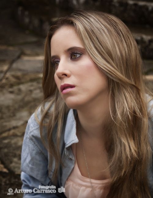 Fotografia de ArtPhotos - Galeria Fotografica: SESIONES - Foto: Retrato melanc�lico