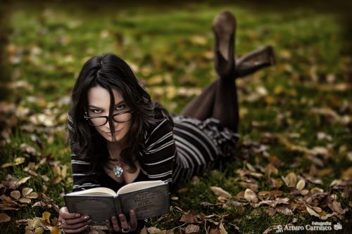 Fotografia de ArtPhotos - Galeria Fotografica: SESIONES - Foto: Amor a la lectura