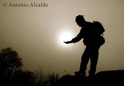 Fotografia de Antonio Alcalde - Galeria Fotografica: De todo un poco.....2 - Foto: Sujetando al Sol