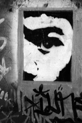 Fotografia de Guillermo Castillo Ramrez - Galeria Fotografica: Imgenes alternas en muros olvidados.  El gran lienzo de la ciudad de Mxico. - Foto: 