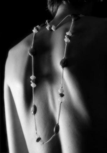 Fotografia de cromatismos - Galeria Fotografica: JOS LUIS ARMENTIA - Foto: Espalda de mujer