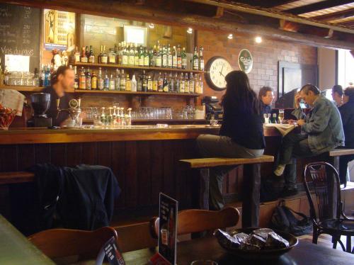 Fotografia de Alois - Galeria Fotografica: Retratos de la urbe - Foto: El fantasma del bar