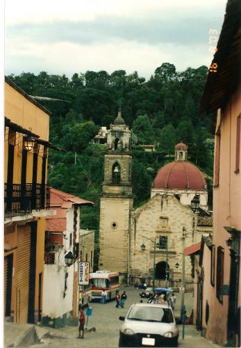 Fotografia de Efrain - Galeria Fotografica: TLALPUJAHUA - Foto: bajando a la plaza principal