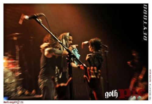 Fotografia de gothpic - Galeria Fotografica: en VIVO con REY TORO - Foto: 