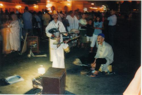 Fotografia de MARIA REQUENA - Galeria Fotografica: Marruecos - Foto: Musicos en Marrakech