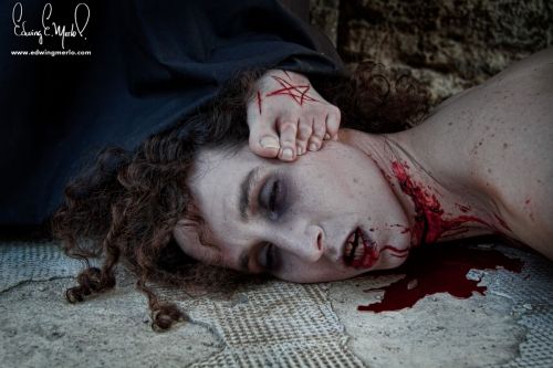 Fotografia de Edwing Merlo Fotografa - Galeria Fotografica: The Witch. Modelo: Alle Cervera - Sesin 1 -  - Foto: 