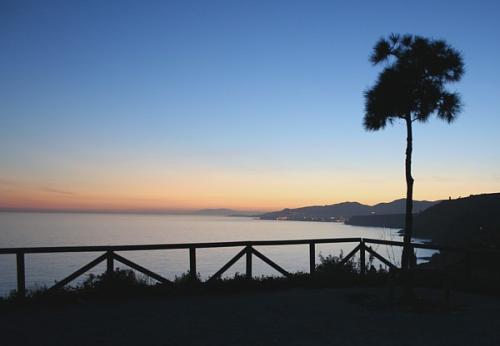 Fotografia de diegodi - Galeria Fotografica: Sitios y lugares - Foto: Anoche en la Costa Tropical granadina.
