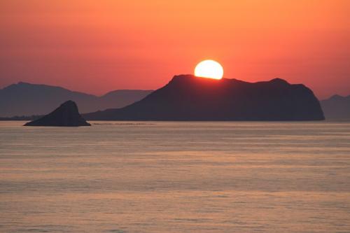 Fotografia de diegodi - Galeria Fotografica: Sitios y lugares - Foto: El astro rey en las costas de Murcia