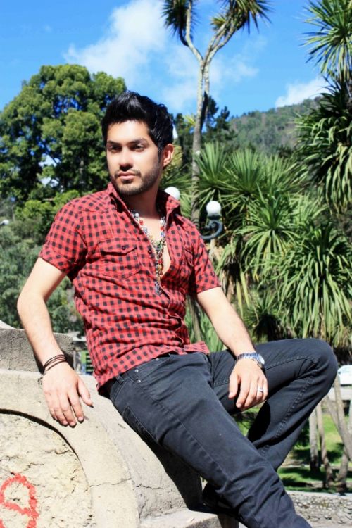 Fotografia de TATHAN NOVOA - Galeria Fotografica: MODA - Foto: 