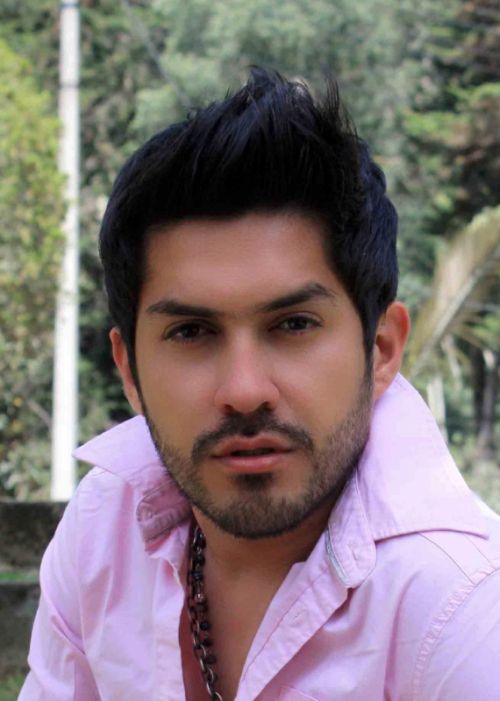 Fotografia de TATHAN NOVOA - Galeria Fotografica: MODA - Foto: 