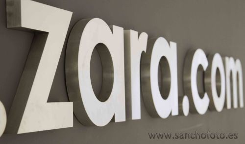 Fotografia de Sanchofoto S.C. - Galeria Fotografica: PUBLICIDAD & EMPRESAS - Foto: Fotografia empresas textil Zara Inditex