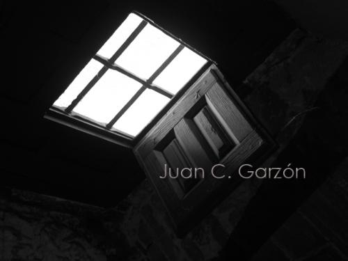 Fotografia de Joan C. Garson - Galeria Fotografica: Basic - Foto: La ventana de Platn