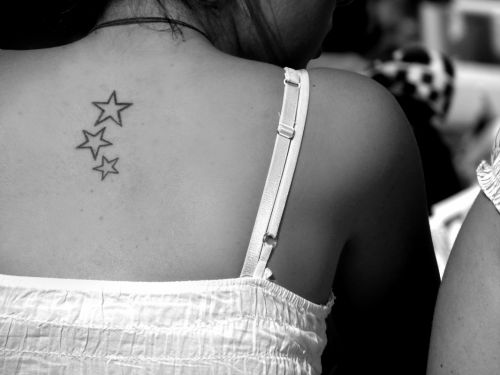 Fotografia de Zayari - Galeria Fotografica: black and white - Foto: tattoo stelle