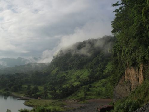 Fotografia de Hctor Coln Aguilar - Galeria Fotografica: Mirando la cascada - Foto: Farallon del Grijalva