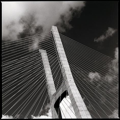 Fotografia de Luis Henriques - Galeria Fotografica: Arquitectura - Foto: Ponte Vasco da Gama