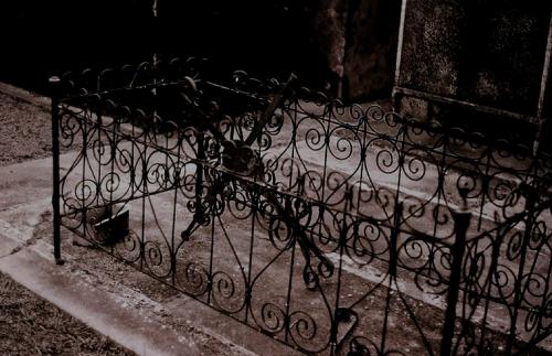 Fotografia de federico quiroz - Galeria Fotografica: cementerio antiguo - Foto: 