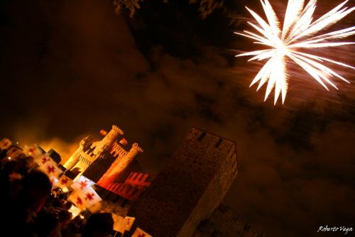 Fotografia de Roberto Vega - Galeria Fotografica: El Bierzo  2. - Foto: 	Noche Templaria.							