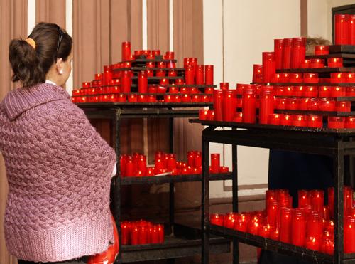 Fotografia de Jos� Luis Trullo - Galeria Fotografica: ESTAMPAS DE ANDALUC�A - Foto: DEVOCI�N RELIGIOSA
