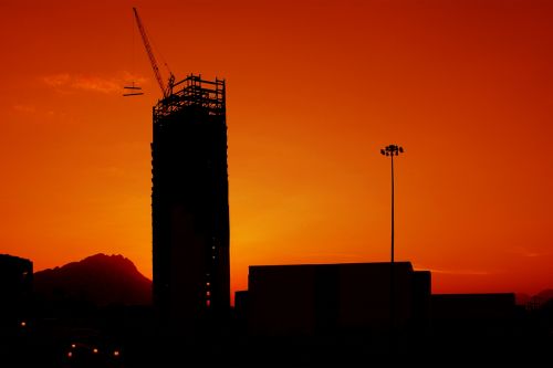 Fotografia de Servicios Fotograficos Profesionales - Galeria Fotografica: Arquitectura Exterior - Foto: Atardecer en la Torre