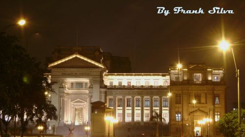 Fotografia de Frank - Galeria Fotografica: Lima de Noche - Foto: Palacio de Jvsticia