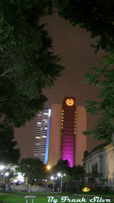 Fotografia de Frank - Galeria Fotografica: Lima de Noche - Foto: Lima Sheraton hotel