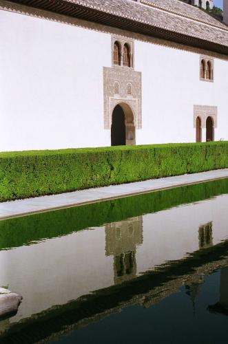 Fotografia de Sin Nombre - Galeria Fotografica: Granada variada - Foto: Reflejos de la Alhambra 2