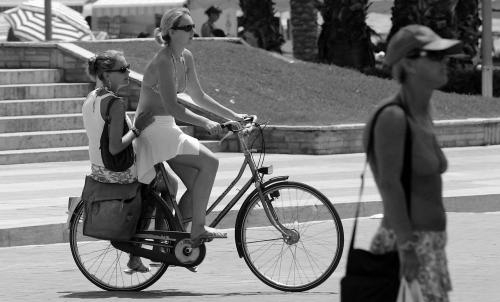 Fotografia de Vicen Llurba - Galeria Fotografica: OLA DE CALOR VERANO 06 SALOU - Foto: CALOR 5